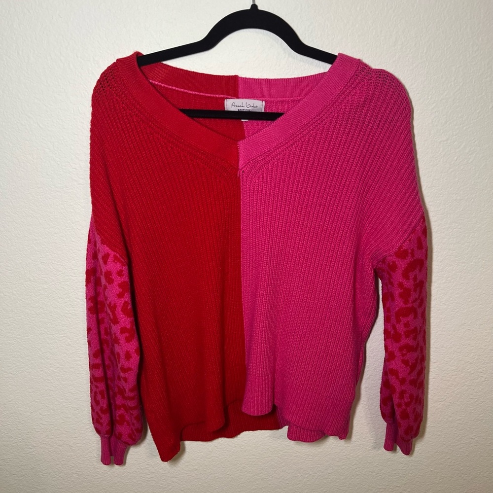 French Violet red and pink sweater size S